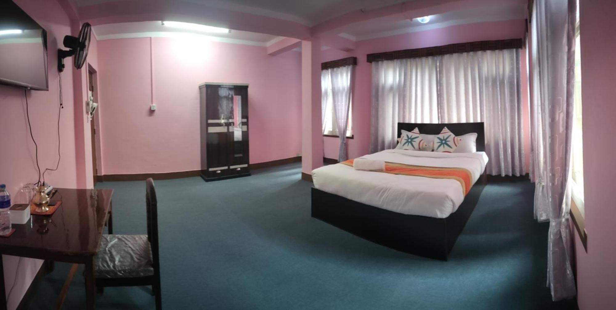 Andrew Home Kathmandu Buitenkant foto